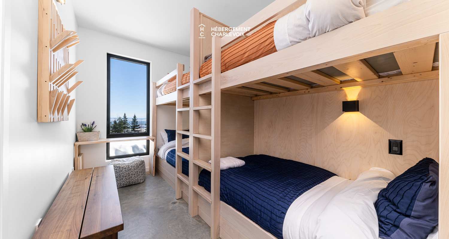 ALT-49 - Villa contemporaine offrant les splendeurs du St-Laurent!